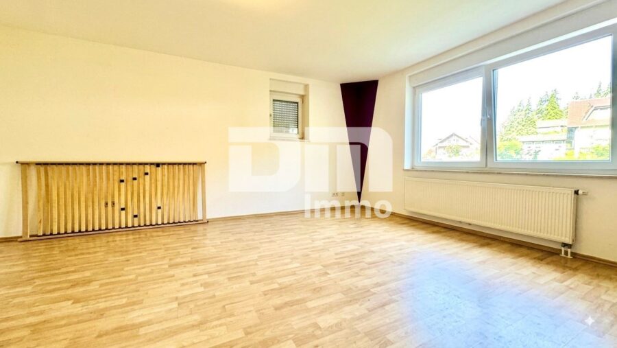 Moderner Wohntraum in ruhiger, naturnaher Sackgassenendlage mit Panoramablick über die Stadt - Souterrain Gästezimmer / Büro